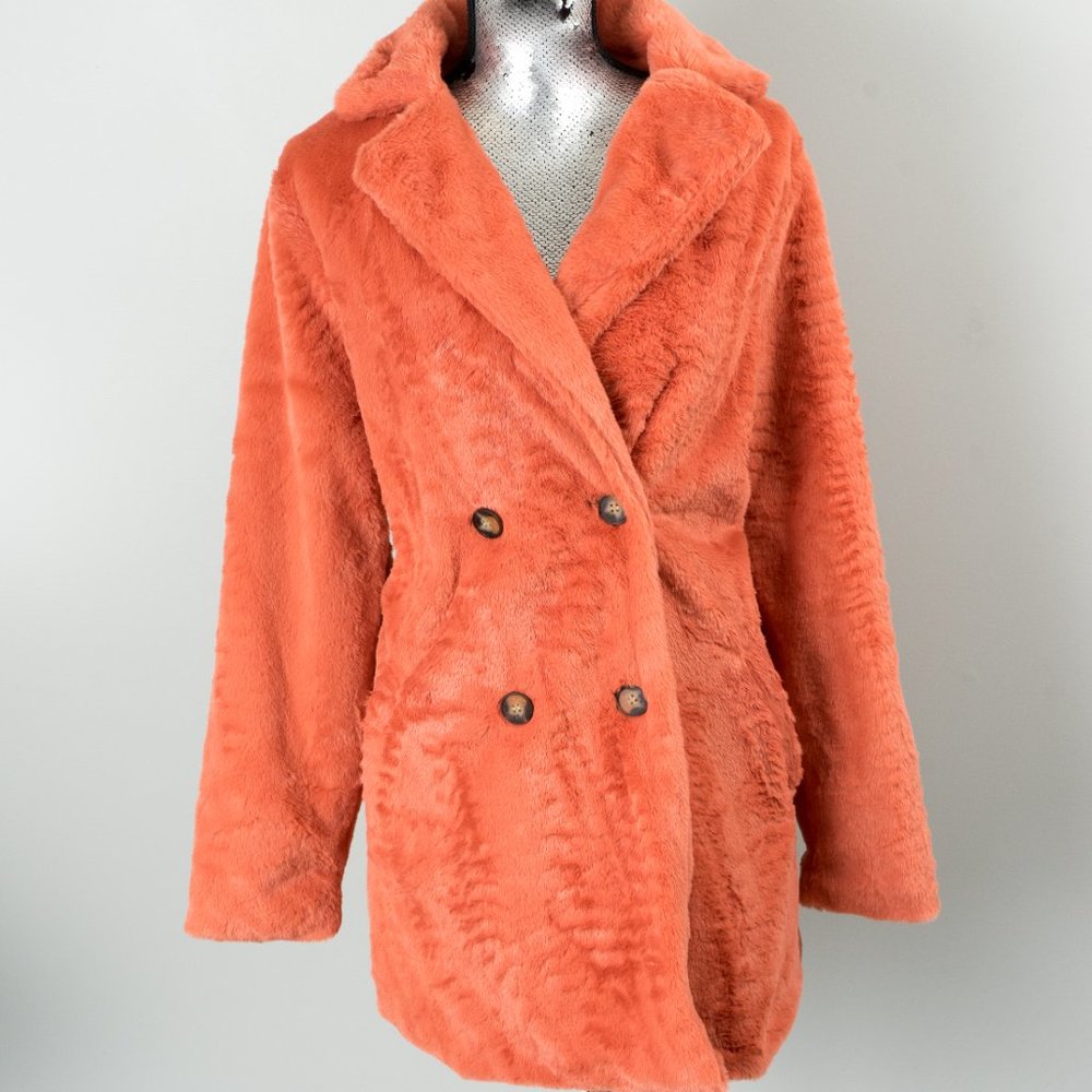 NWT  Coral  Button Fleece Coat